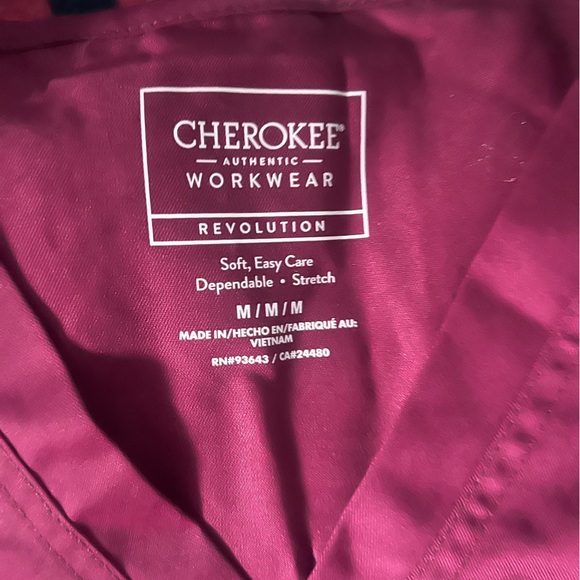 Scrub top - Picture 2 of 3